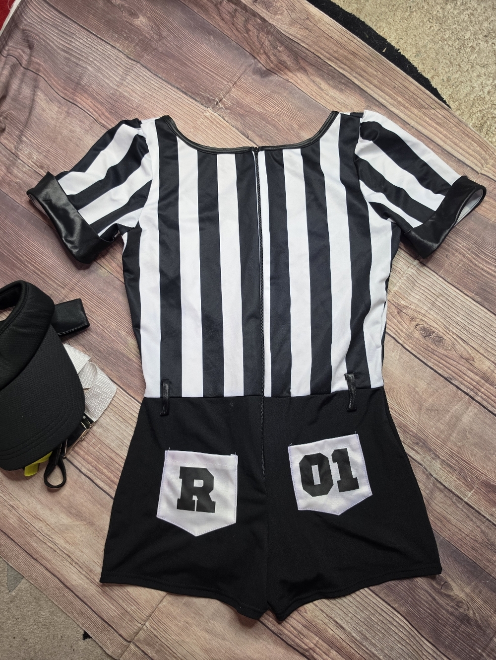 Leg Avenue No Rules Referee Costume - Picture 3 of 6